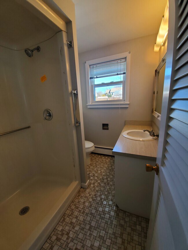 62 S Hall St Townhome Townhome Rental in Manchester NH