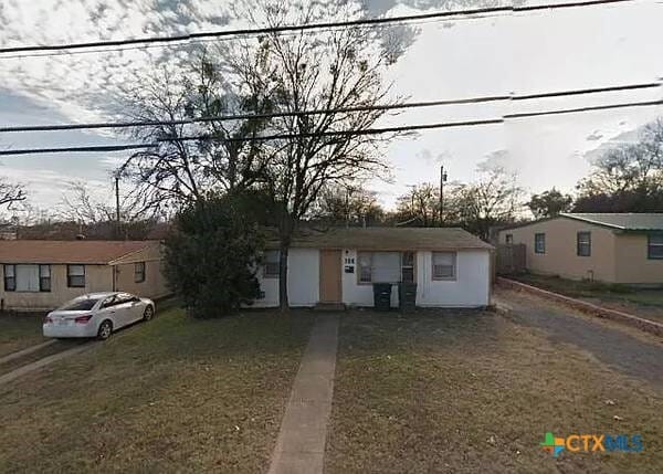 Building Photo - 108 W Hallmark Ave