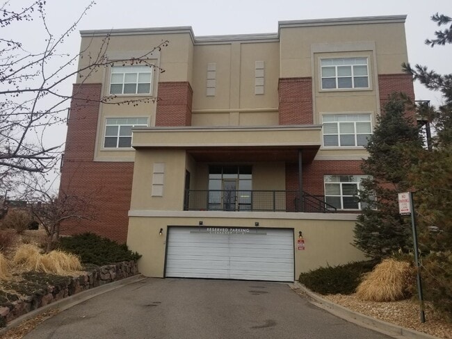 Parking/Garage - 5401 S Park Terrace Ave Unit 307B