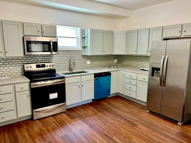 Photo - 828 S Park Ave
