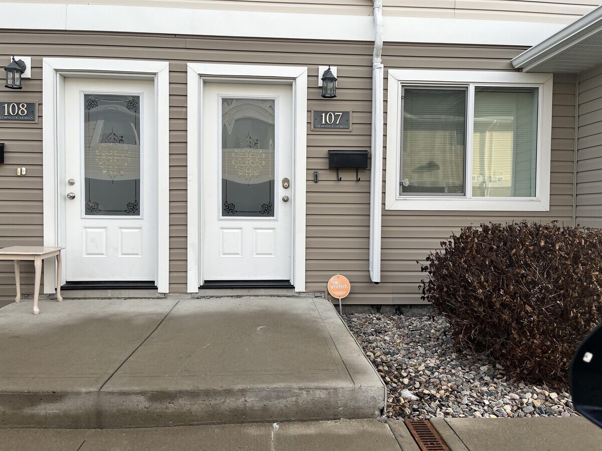 Photo - 1210 Empress St