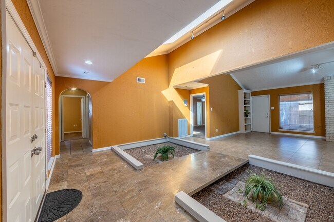 Photo - 6030 Gallant Forest Dr