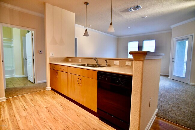 8290 GATE W Pky Unit 1105