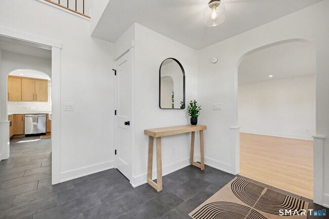 91 Lockwood Rd