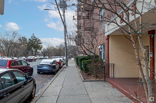 Entrance and Walkwau - 245-255 Bronx River Rd