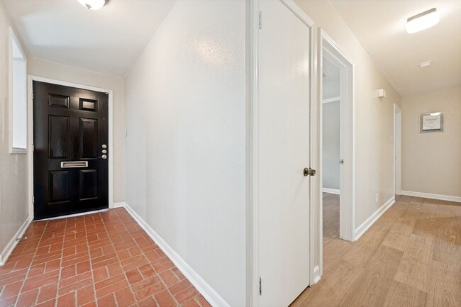 Photo - Beautifully Updated Home in the Heart of Irving – Prime Location!