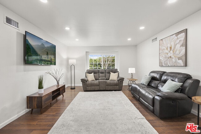 Photo - 1061 N Euclid St