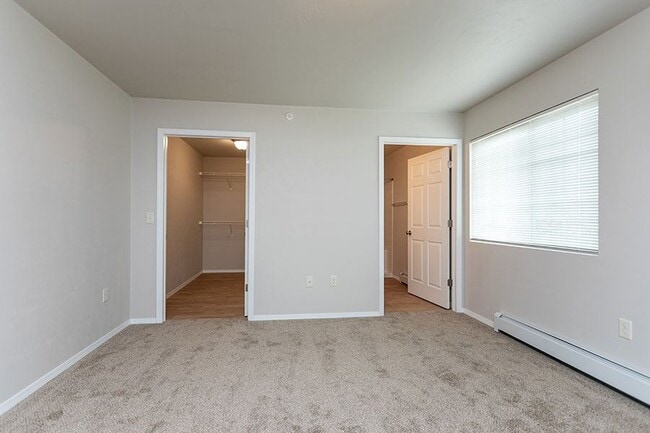 FALCON POINT APARTMENTS
