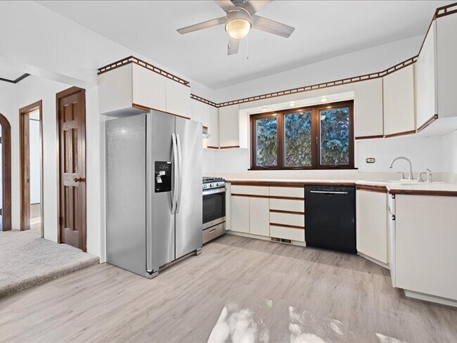 Upstairs kitchen #1 - 3214 S Throop St