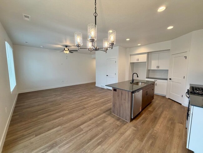 Photo - Brand New Rental Alert – JDC Ranch, Plain City!