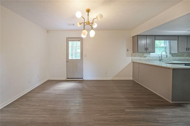 Photo - 7156 Whitfield Dr