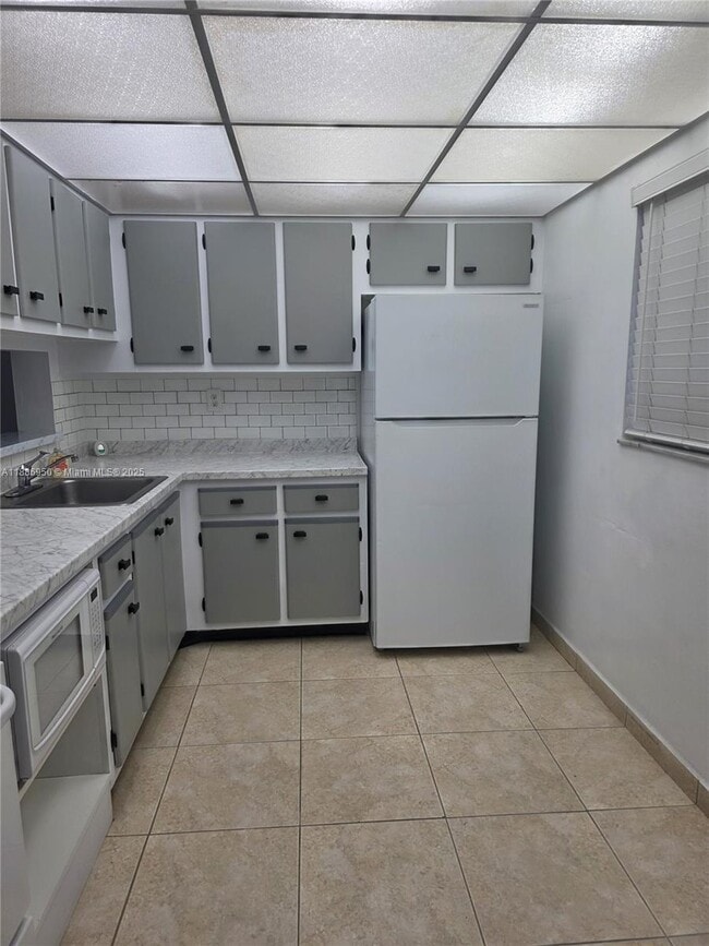 Building Photo - 8420 SW 133rd Avenue Rd Unit 101