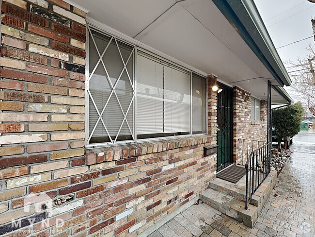 Building Photo - 229 Claremont St Rental