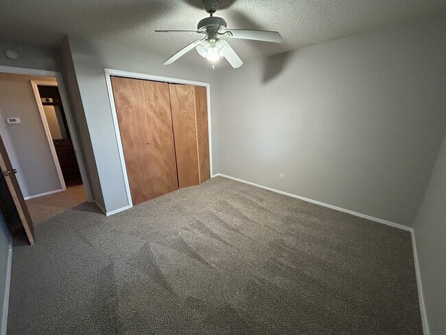 Photo - South 7th Street - 421