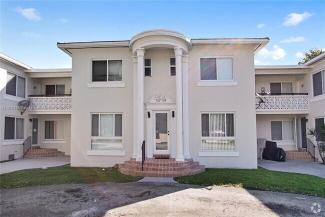 Building Photo - 1557 S Le Jeune Rd Unit 2 Rental