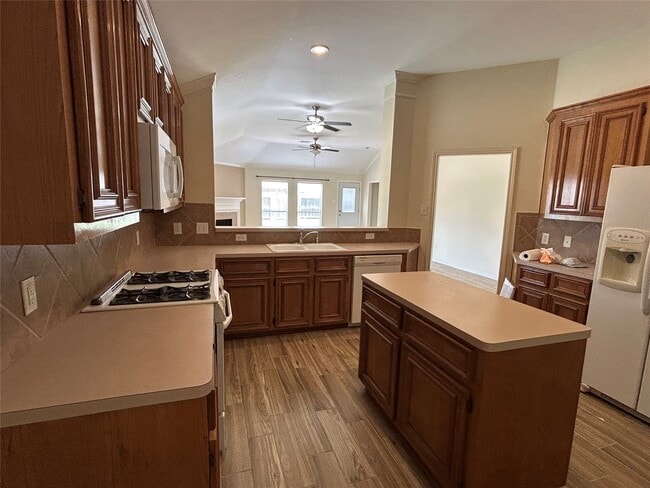 Photo - 21930 Bronze Leaf Dr