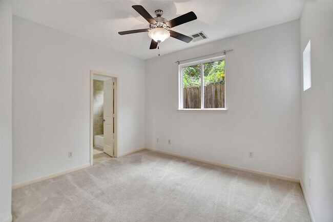 Photo - 5314 Avenue J