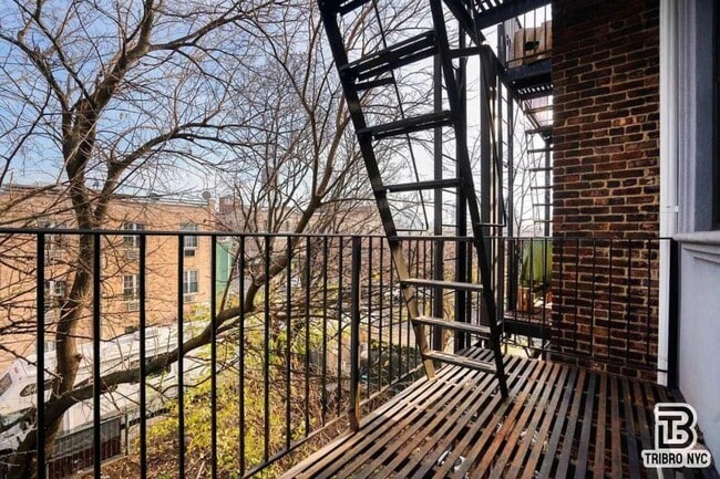 Photo - 3 bedroom in ASTORIA NY 11106 Unit 3A