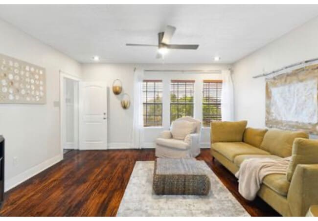 Photo - 2718 Cleburne St Unit B