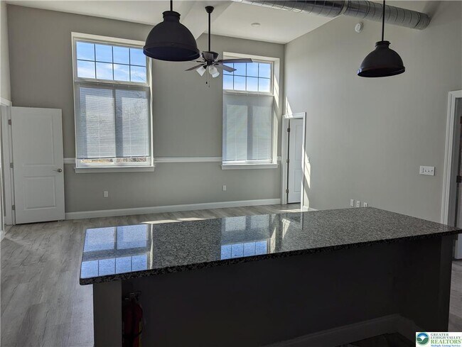 Photo - 216 Penn St Unit 3