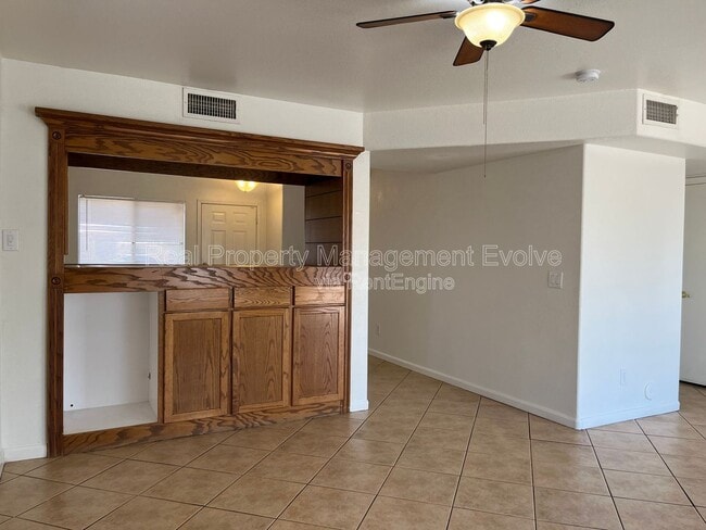 Photo - 10621 W Poinsettia Dr