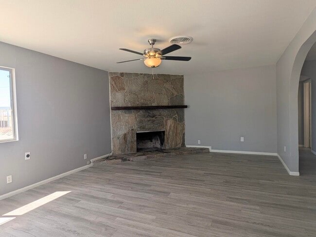 Photo - 2373 Oahu Ln