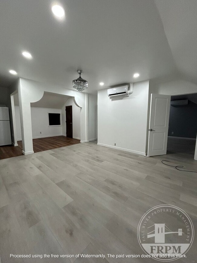 Photo - 64 Eddy St Unit 2