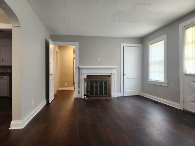 Photo - Charming 3-bedroom, 1.5-bathroom home loca...