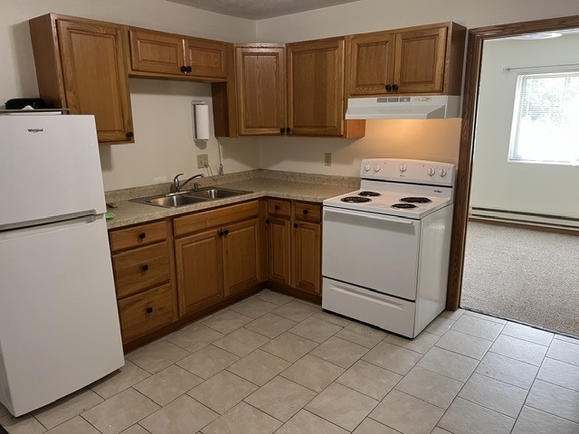 Building Photo - 647 Sand Lake Rd Unit 101