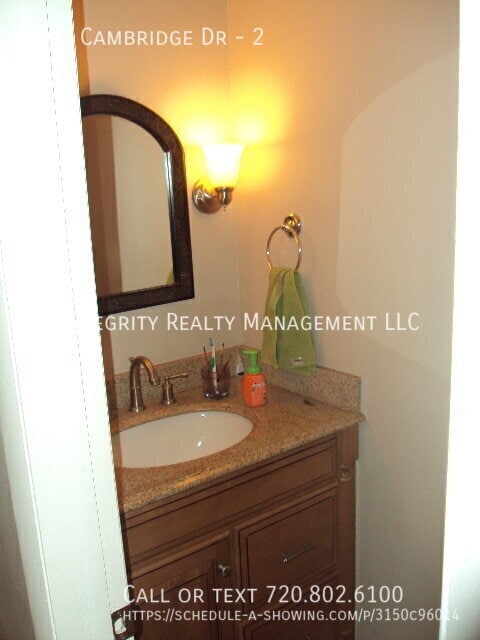 Photo - 1702 Cambridge Dr Unit 2