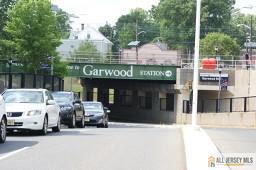 Photo - 110 Willow Ave