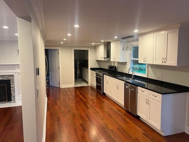 5 Brookdale Rd