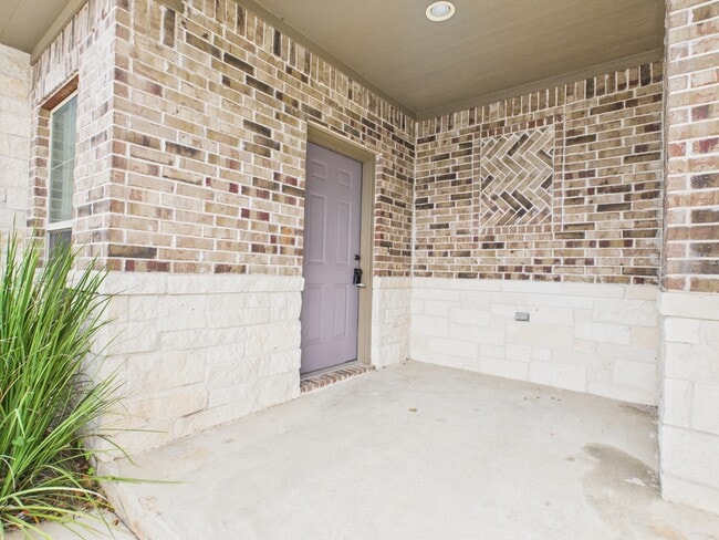 Photo - 4032 Golden Eagle Dr