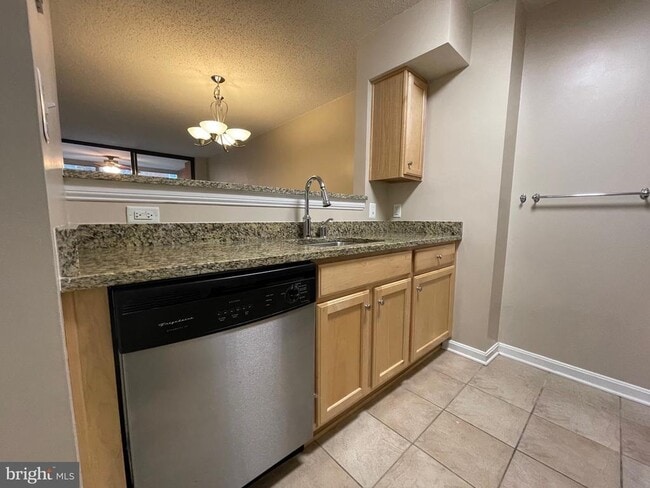 Photo - 1024 N Utah St Unidad 523