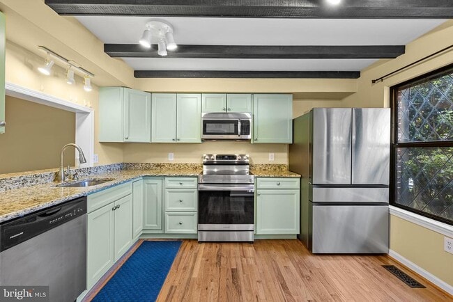 Photo - 297 Chelmsford Ct