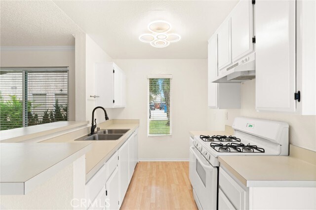 Photo - 16881 Hoskins Lane Unit 6