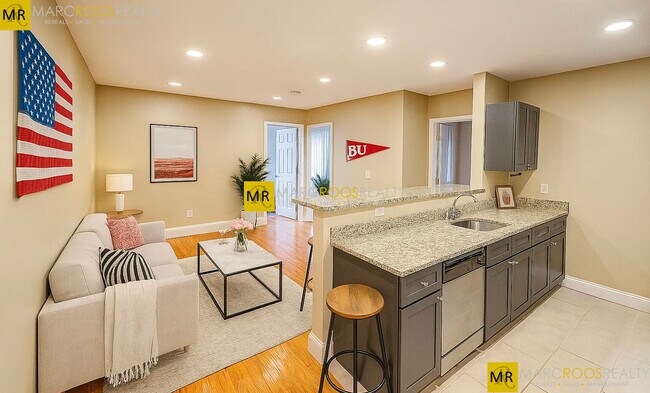 Photo - 66 Egmont St Unit 2
