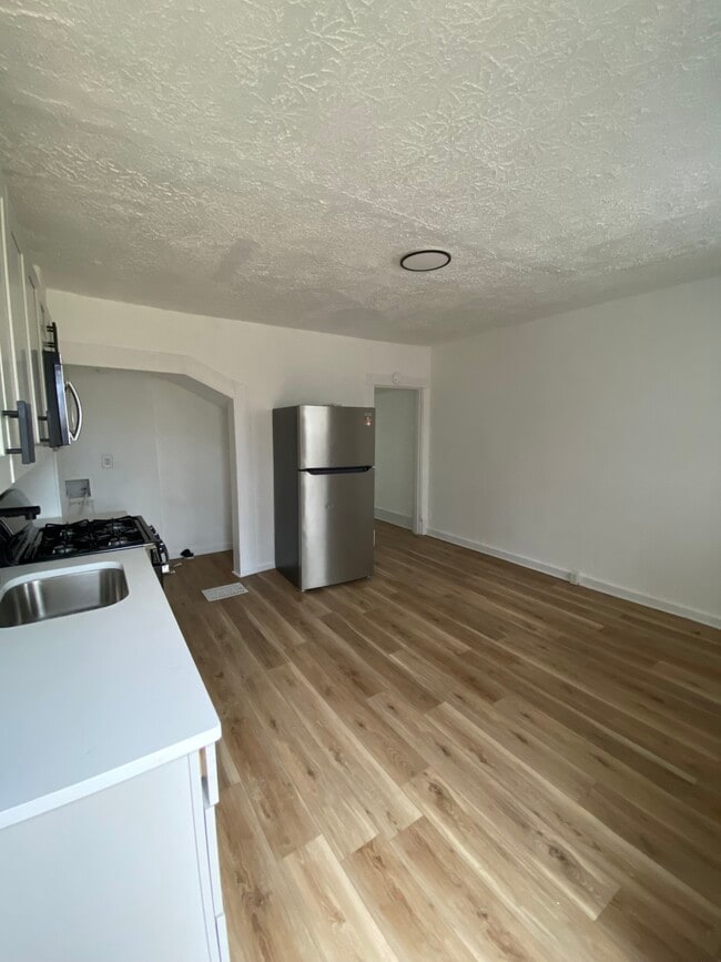 Photo - 3810 Vermont Ave Unit 2