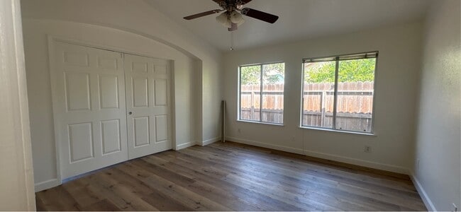 Photo - 735 Bliss Ave