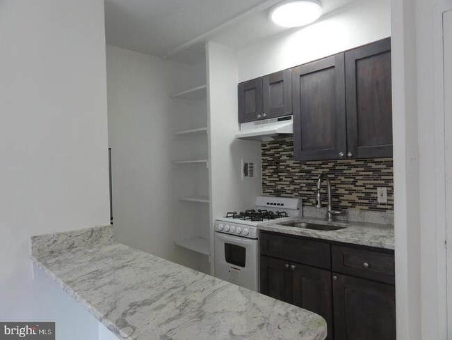 Photo - 2101 Chestnut St Unit 1620