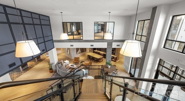 Photo - 704 W Tremont Ave Unit B3