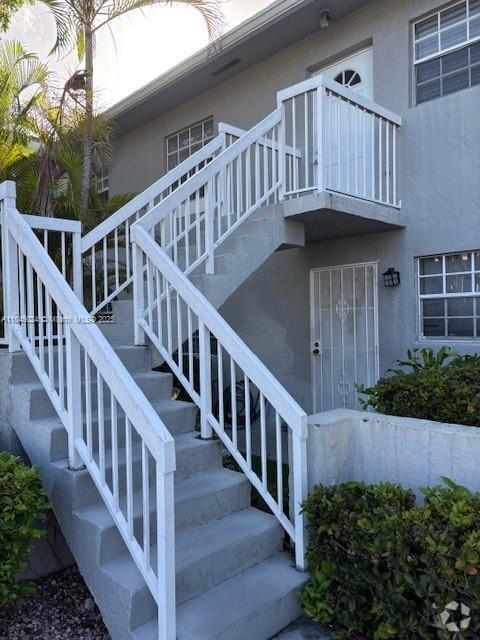 Building Photo - 426 NE 210th Cir Terrace Unit 203-2 Rental