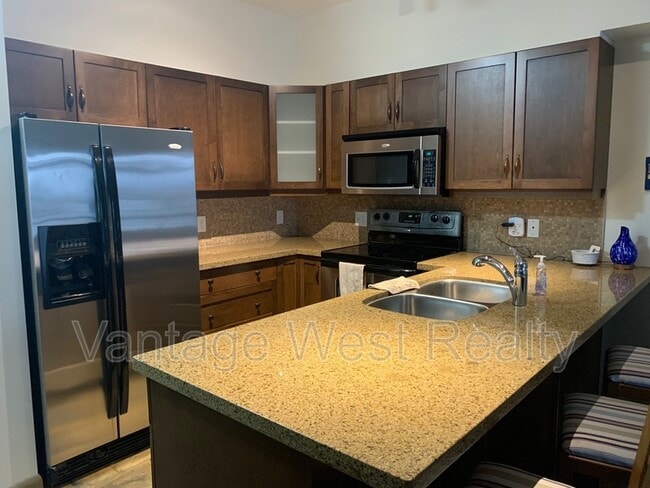 Building Photo - 654-654 Cook Rd