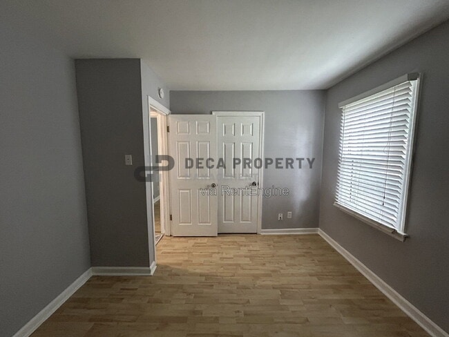 Photo - 1175 Gahan Dr
