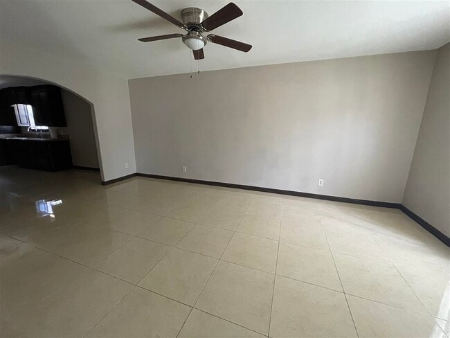 Photo - 5920 Springfield Ave