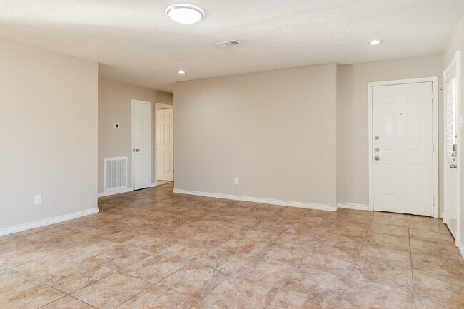 23903 Lestergate Dr