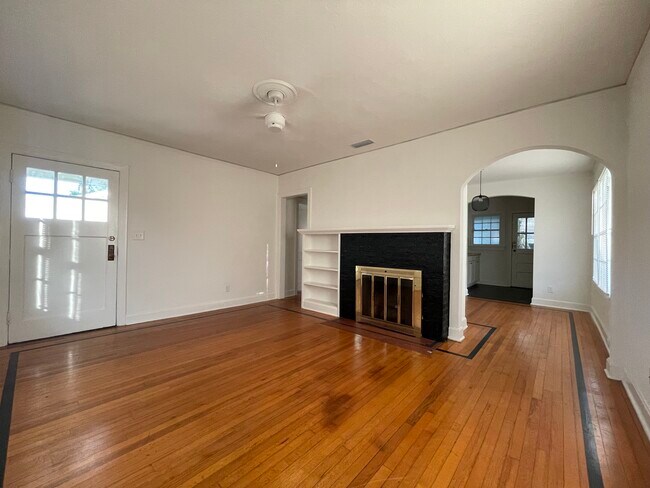 Photo - Appleton Home