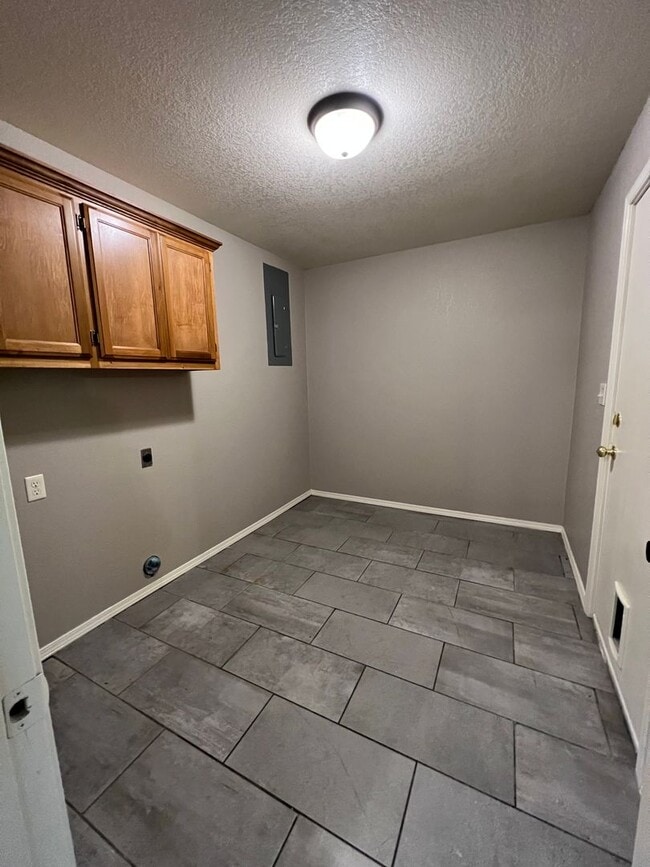 Photo - 3 Bed 1.5 Bath House, 1 Car Carport, Yard Care Included.