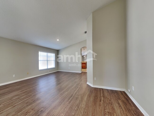 15104 Shaw Rd