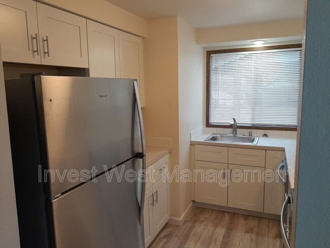 Photo - 14017 NE Keyes Ct